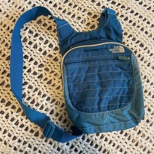 100% nylon north face bag